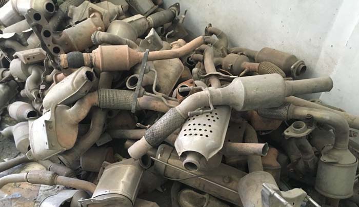 exemples de catalyseurs usagés pres pour le recyclage