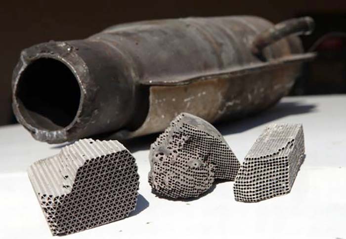 On retrouve dans les vieux catalyseurs des matériaux précieux
